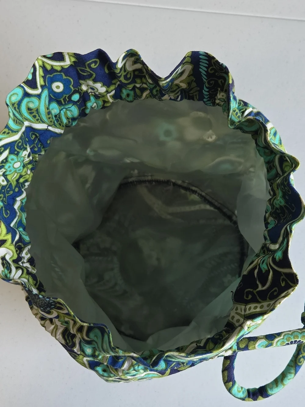 Vera Bradley Navy Green Paisley Drawstring Lined Cosmetic Pouch Swimsuit Tote